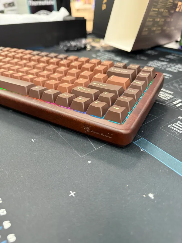 Custom Wood 65% keyboard