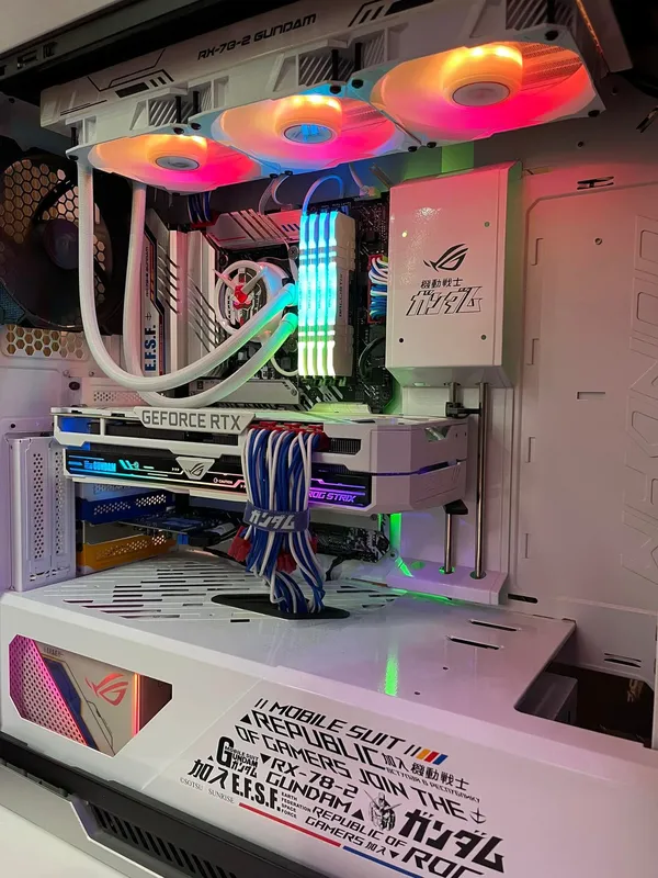 Gundam Custom PC