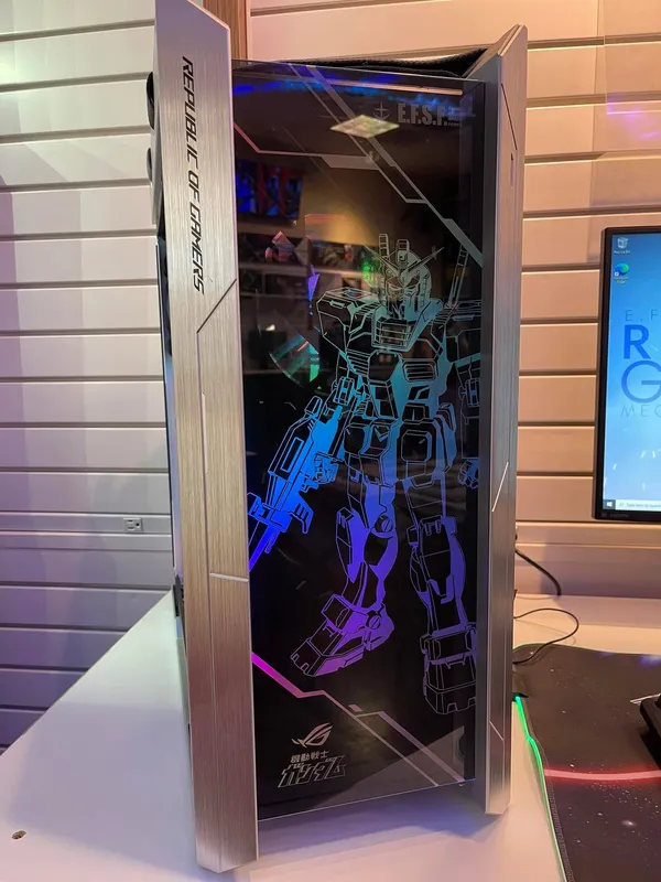 Gundam Custom PC